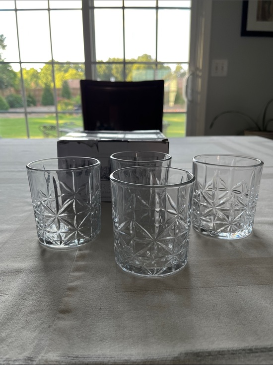 Tribeca Other - Tribeca 11.5 Cut-Pattern Rocks Glasses - Clear Set of 4